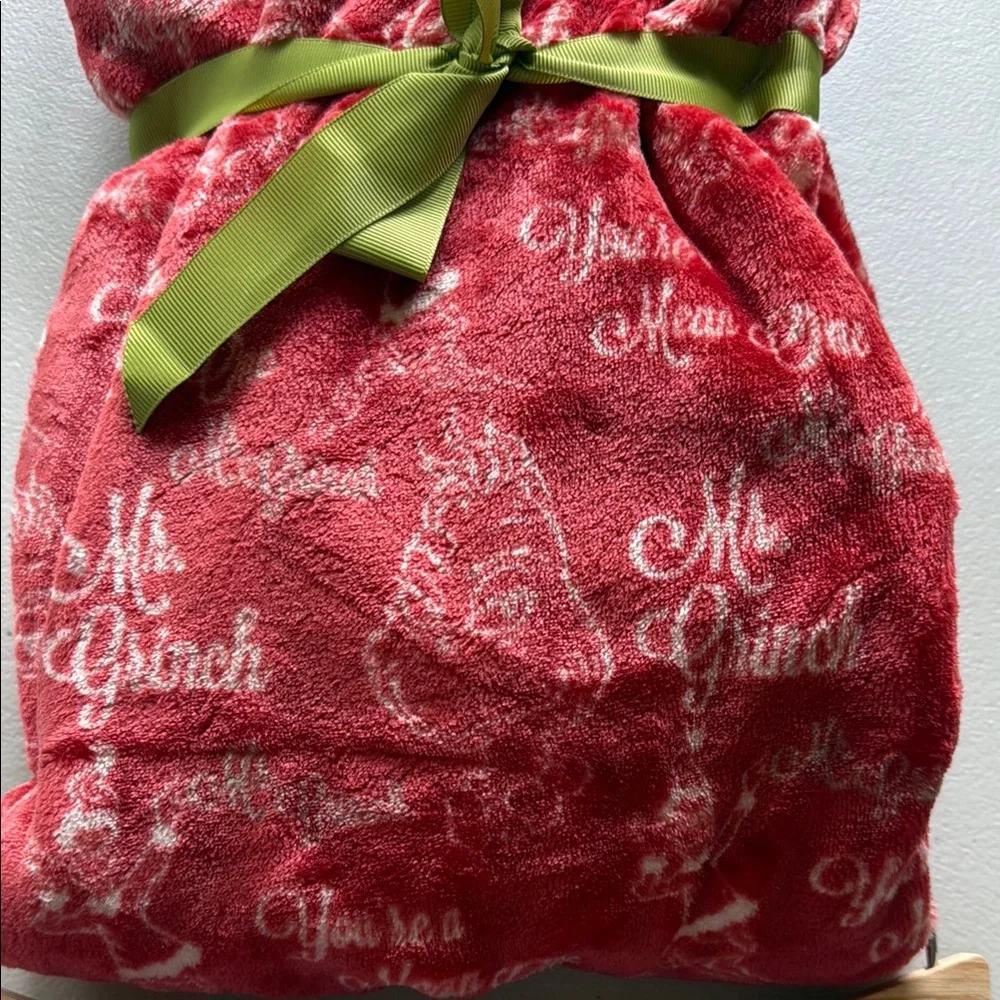 The Grinch Plush Pet Blanket Set - Holiday, winter, Christmas red